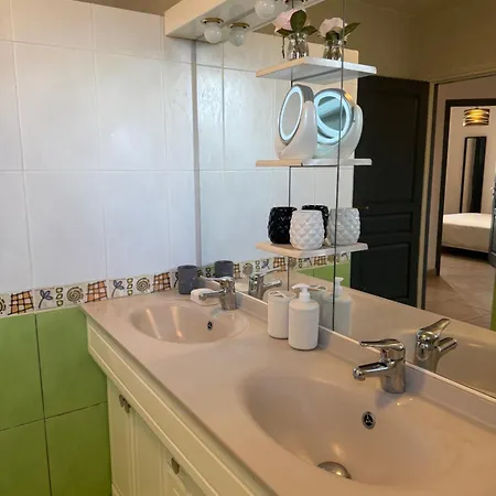 Ti Ponch Rum i privatbostad *